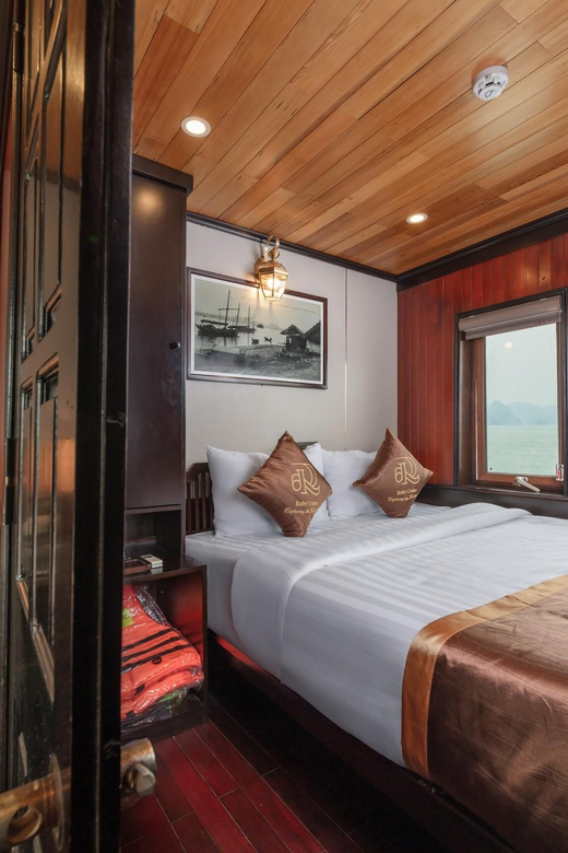 Luxury Ruby Cruise Ha Long Bay - Onboard Activities and Inclusions