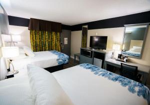 Lx Hotel, Manchester, Tennessee - Transportation and Accessibility
