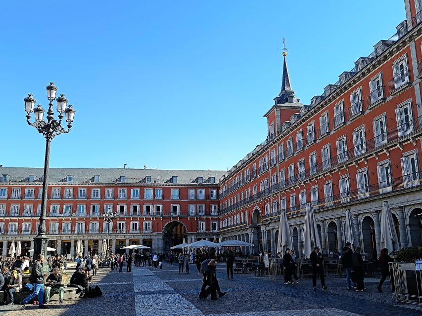 Madrid: Highlights of Madrid Walking Tour - Starting Point: Heladería Palazzo