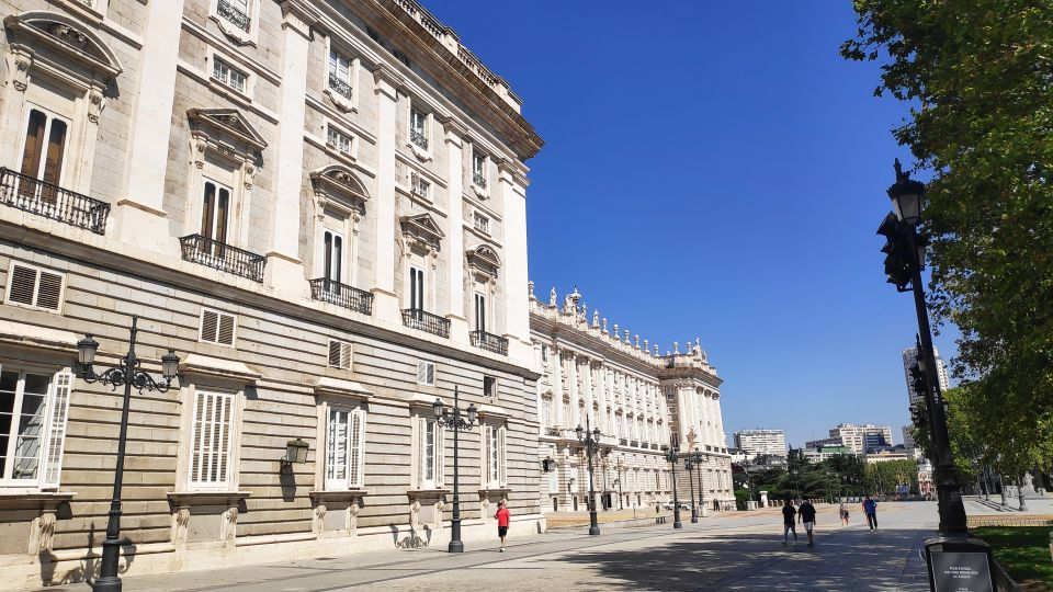 Madrid: Royal Palace Entry Ticket and Small Group Tour - Cancellation Policy