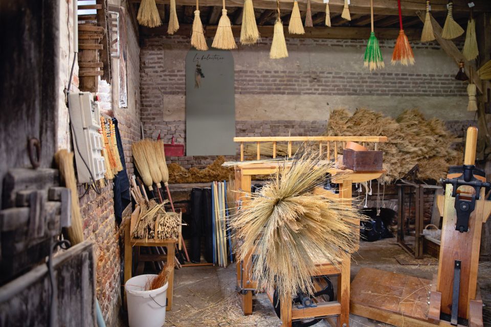 Make Your Own Fireplace Sweeper at a Traditional Workshop - Customization Options