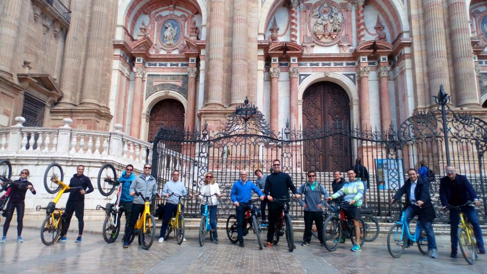 Málaga: City Highlights Private E-Bike Tour - Gibralfaro Mountain Views