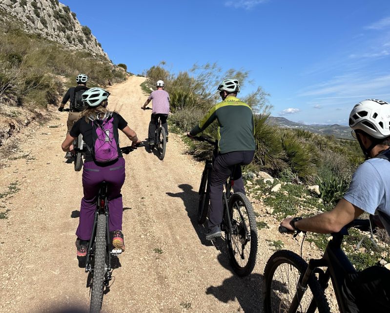 Málaga: Guided Tour With Electric Bike El Chorro - Participant Information