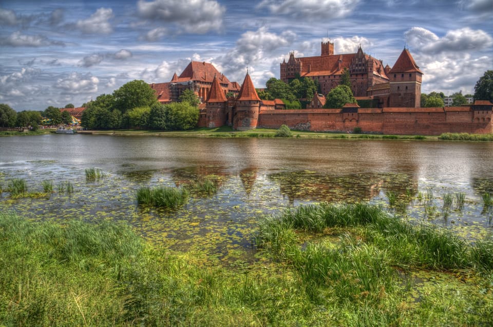 Malbork: Castle of the Teutonic Oder From Warsaw - Private - Historical Significance