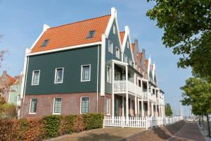 Marina Park Volendam - Nearby Attractions