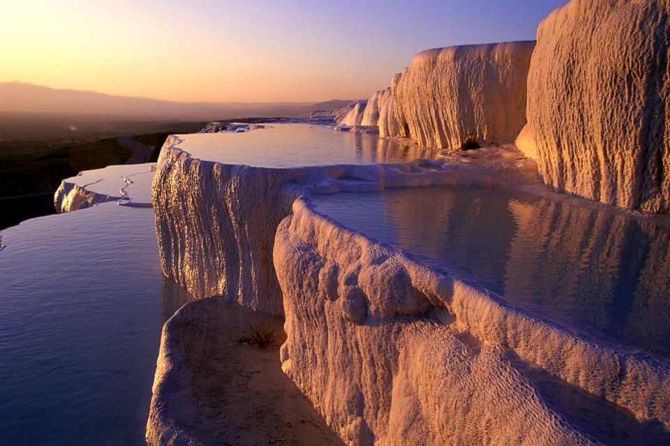 Marmaris Pamukkale Tour By Night - Exploring Pamukkales Natural Wonders