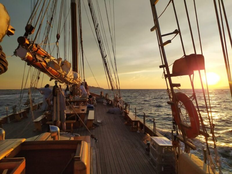 Marseille: Frioul Islands Sunset Cruise With Cocktail Dinner - Customer Reviews