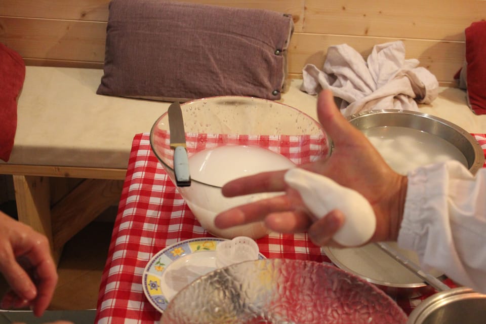 Matera: Mozzarella and Cheese Tasting With a Cheesemaker - Allergy Considerations