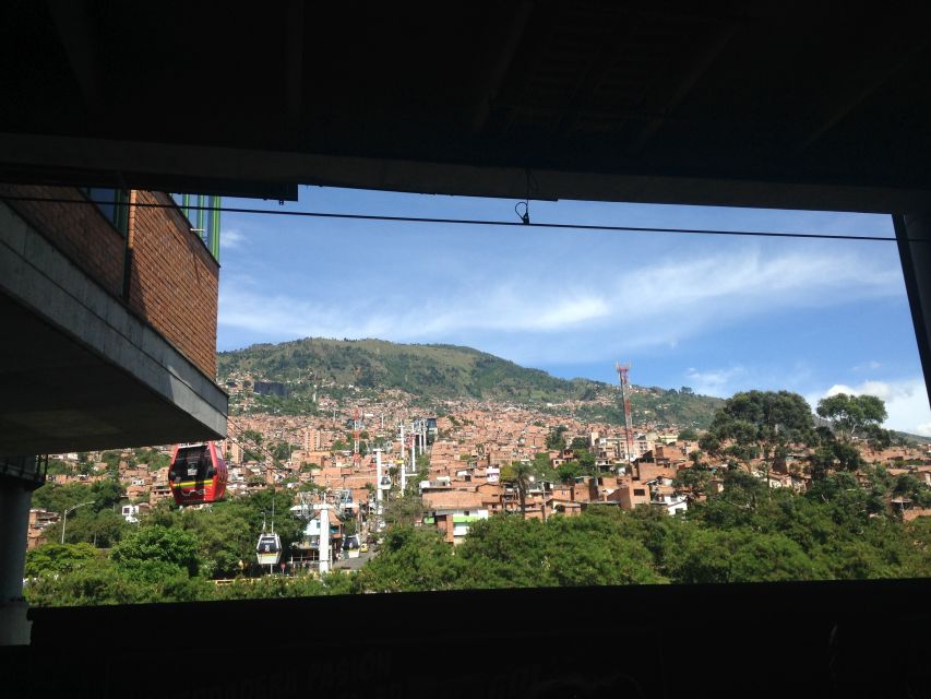 Medellin Metro: Private Tour - Pricing and Booking Information