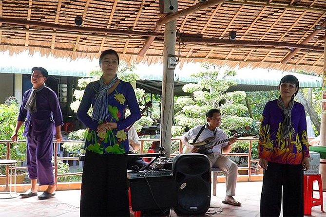 Mekong Cai Be Floating Market Private Tour From Ho Chi Minh City - Accessibility Information