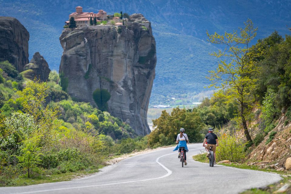 Meteora and Neanderthal Cave Morning Tour - Visiting Theopetra Cave Museum