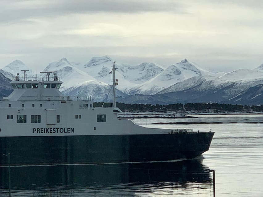 Molde: Atlantic Coast Highway and Bud Village Tour 2025 - Varden Viewpoint Experience