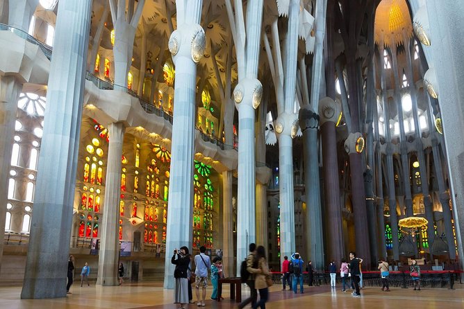 Montserrat Monastery and Sagrada Familia Tour With Liquor Tasting - Tasting Local Liqueur