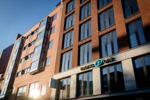 Motel One Amsterdam-Waterlooplein - Frequently Asked Questions