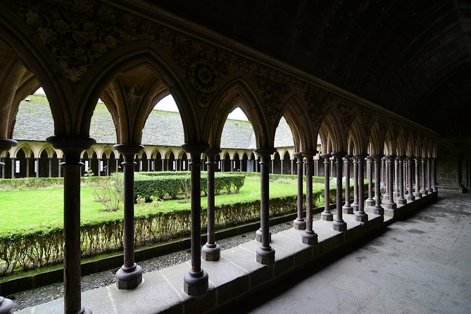 Mt St. Michel Private Tour With Abbey Tickets and Tour Guide - Customizable Itineraries