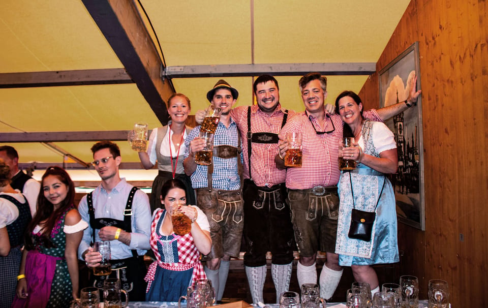 Munich: Oktoberfest Tour With Tent Reservation, Food & Beer - Customer Reviews and Ratings