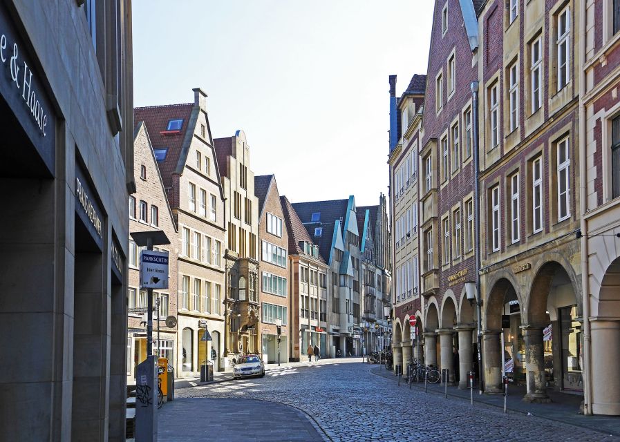 Münster Old Town: Outdoor Escape Game - Equipment and Management