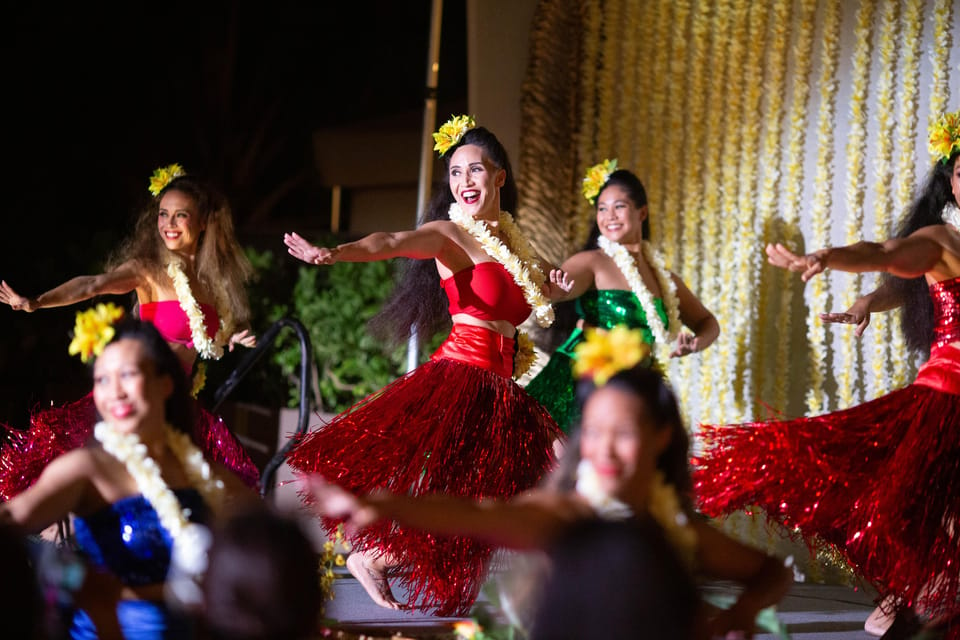 Nā Lei Aloha Hula Dinner Show - Important Information