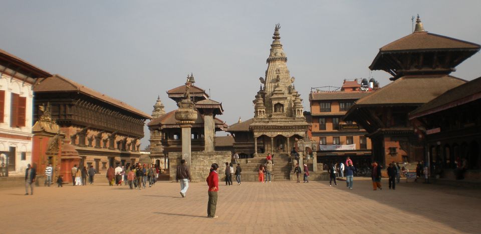 Nagarkot Sunrise With Changu Narayan and Bhaktapur Day Tour - Exploring Bhaktapur Durbar Square