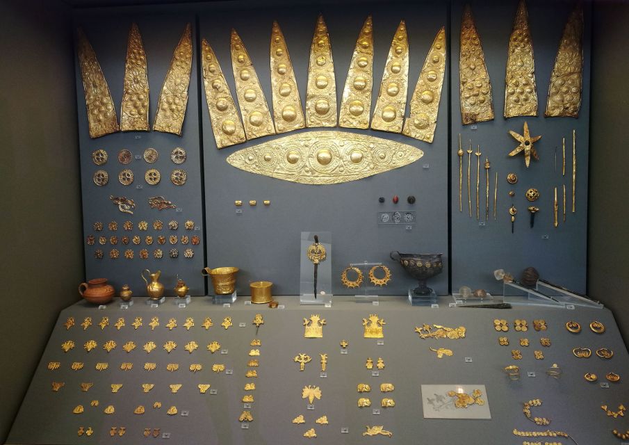 National Archaeological Museum & Museum of Cycladic Art - What to Bring