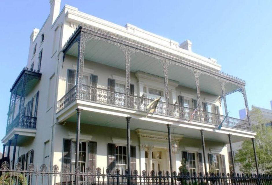 New Orleans: Secret Historical Garden District Audio Tour - Buckner Mansion and American Horror Story