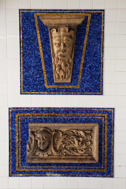 New York City:Subway Stations, Murals, and People Photo Tour - Unique Murals and Stations