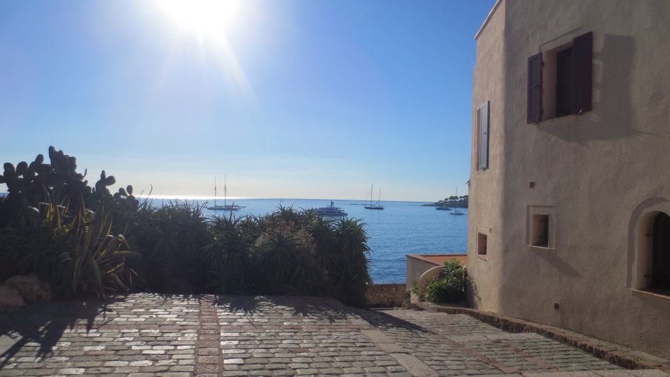 Nice: Cannes, Antibes & St Paul De Vence Half-Day Tour - Antibes Coastal Experience