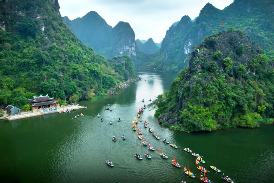 Ninh Binh: Hoa Lu - Tam Coc - Cycling Day Trip - Enjoying a Buffet Lunch