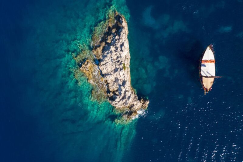 Nydri: Full-Day Wooden Boat Cruise With BBQ & Drinks - Why Choose This Cruise