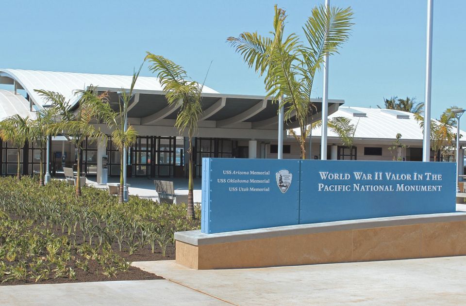 Oahu: Official USS Arizona Memorial Narrated Audio Tour - Experiencing the Memorial