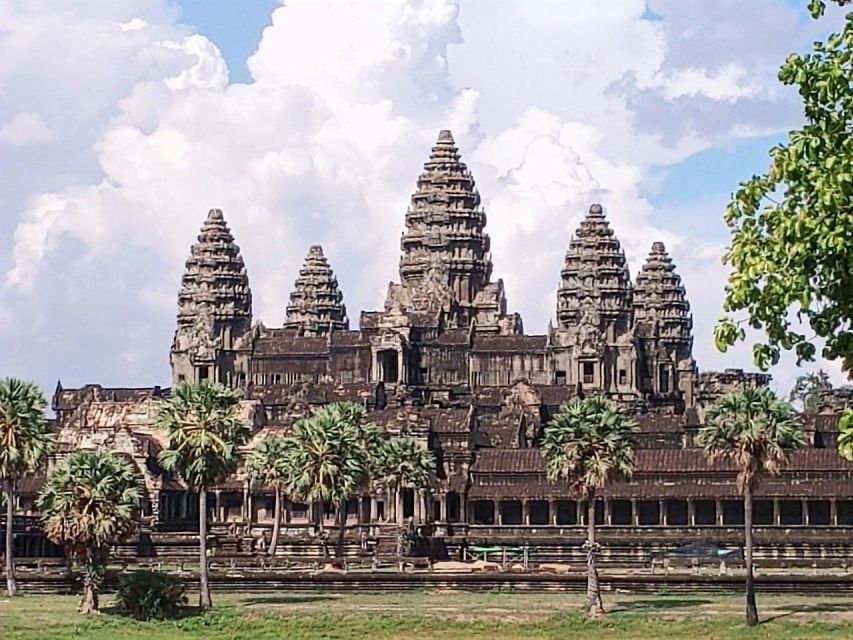 One Day Angkor Wat Trip With Sunset on Bakheng Hill - Important Information