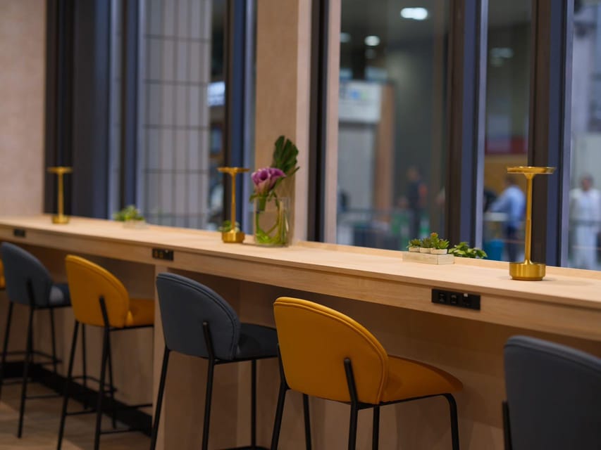 Osaka Umeda City Terminal: Premium Lounge Entry - Services Provided