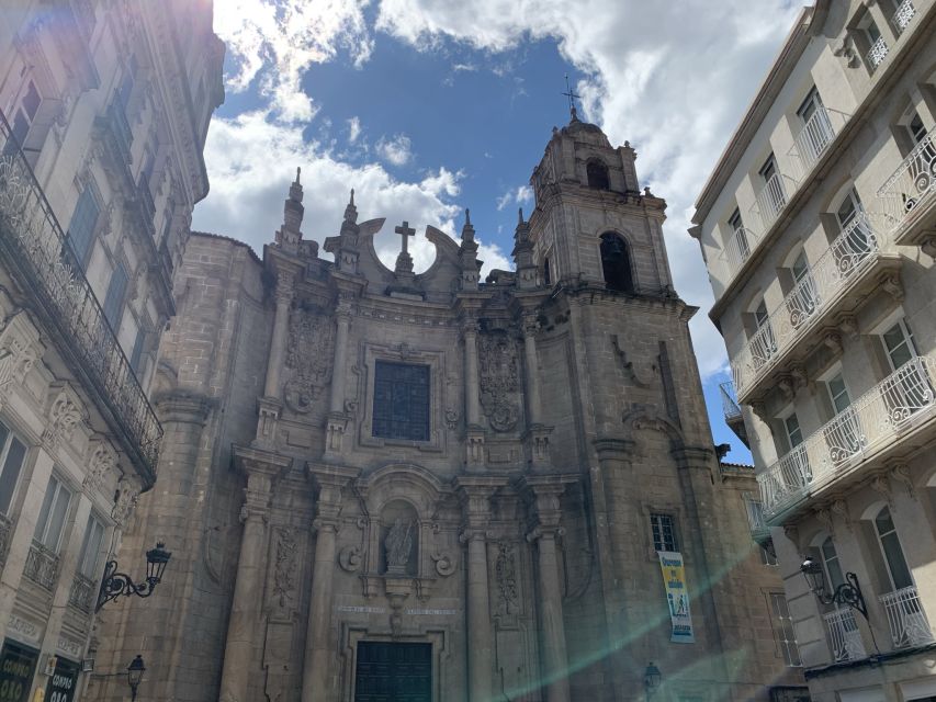 Ourense: Guided Tour and Ticket to Ourense Cathedral - Meeting Point and Tour Operation