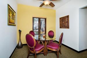 Pantai Inn - Booking and Contact Details