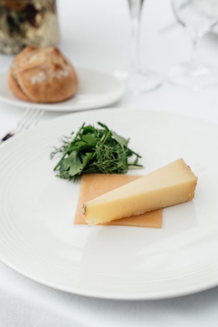Paris: 4-Course Dinner Cruise on Seine River With Live Music - Customer Reviews