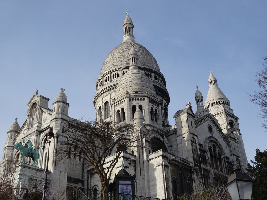 Paris: Montmartre Private Guided Walking Tour - Meeting Point Details