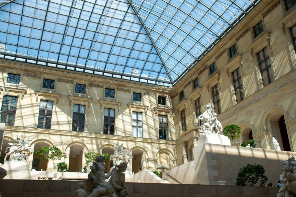 Paris: Private Louvre Museum Guided Tour With Hotel-Pickup - Important Details