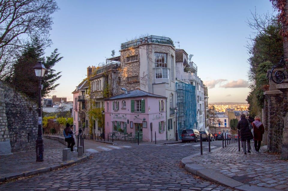 Paris : Private Montmartre Highlights Walking Tour - Customer Feedback