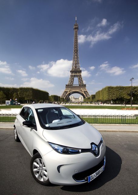 Paris: Private Paris Tour in an Electric Vehicle - Booking and Cancellation Policy