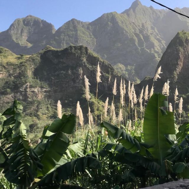Paúl Hike, the Green Garden - Scenic Trails