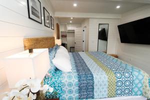 Pelican Post at Anna Maria Island Inn - Activities and Recreation