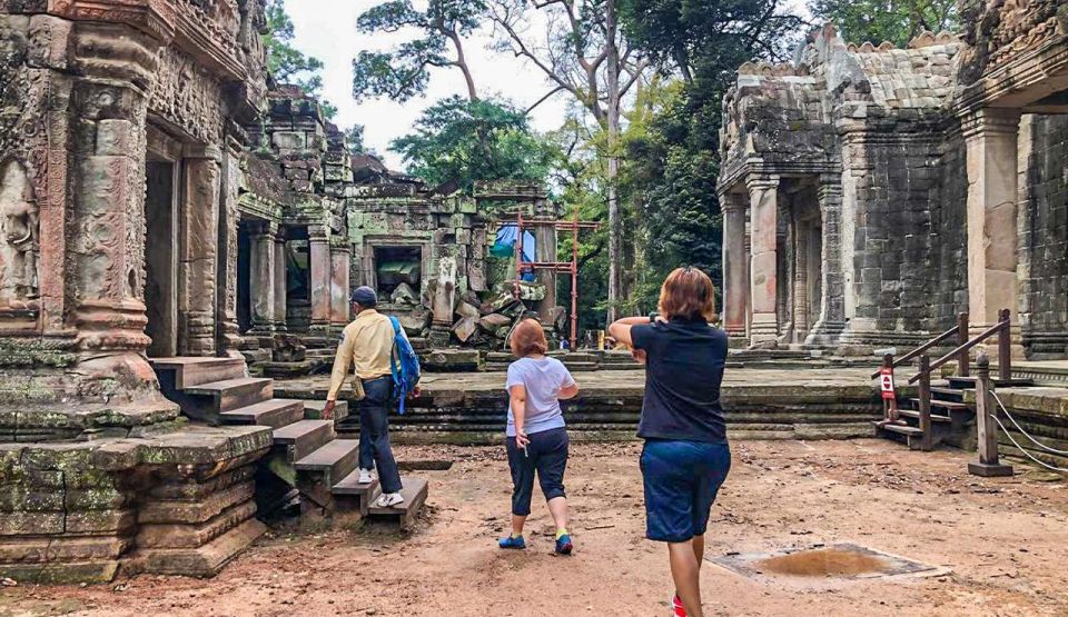 Phnom Bakheng Sunset Tour, Pre Rup, Neak Pean, Preah Khan - Visiting Preah Khan Temple