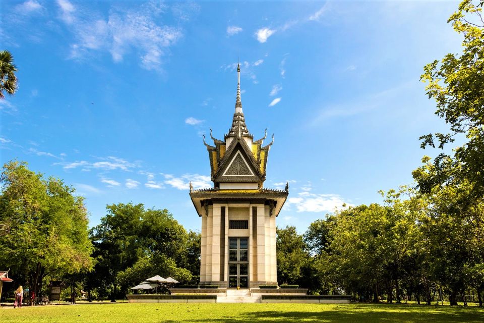 Phnom Penh Full Day Tour Included All Admission Tickets - Market Experience