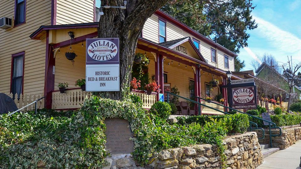 Pies & Pickaxes: A Historic Walking Tour of Julian, CA - Visit the Witch Creek Schoolhouse