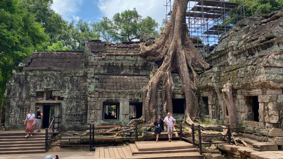 Private Angkor Wat and Banteay Srei Temple Tour - Bayon Temple