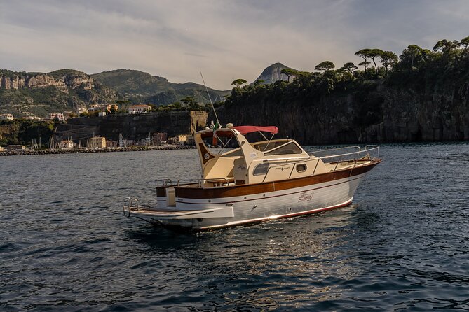 Private Boat Tour From Sorrento to Capri - Gozzo Sorrentino 8.50 - Pickup and Customization