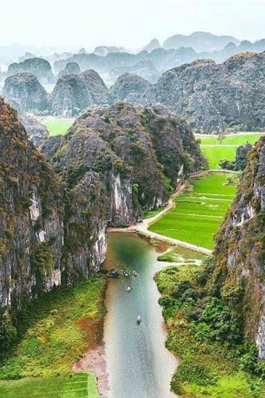 Private Day Trip: Quang Phu Cau, Hoa Lu, and Tam Coc - Tam Coc Boat Ride