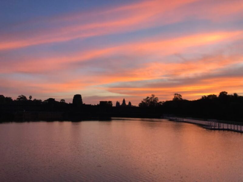 Private Guided Tour: Angkor Wat Sunrise & Floating Village - What to Bring