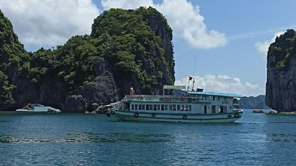 Private Lan Ha Bay Day Cruise From Hanoi With a Local Guide - Recommended Packing List