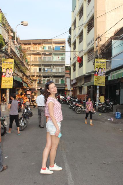 Private Saigon City Tour With Car Pick-Up From Phu My Port - Language and Guidance Options